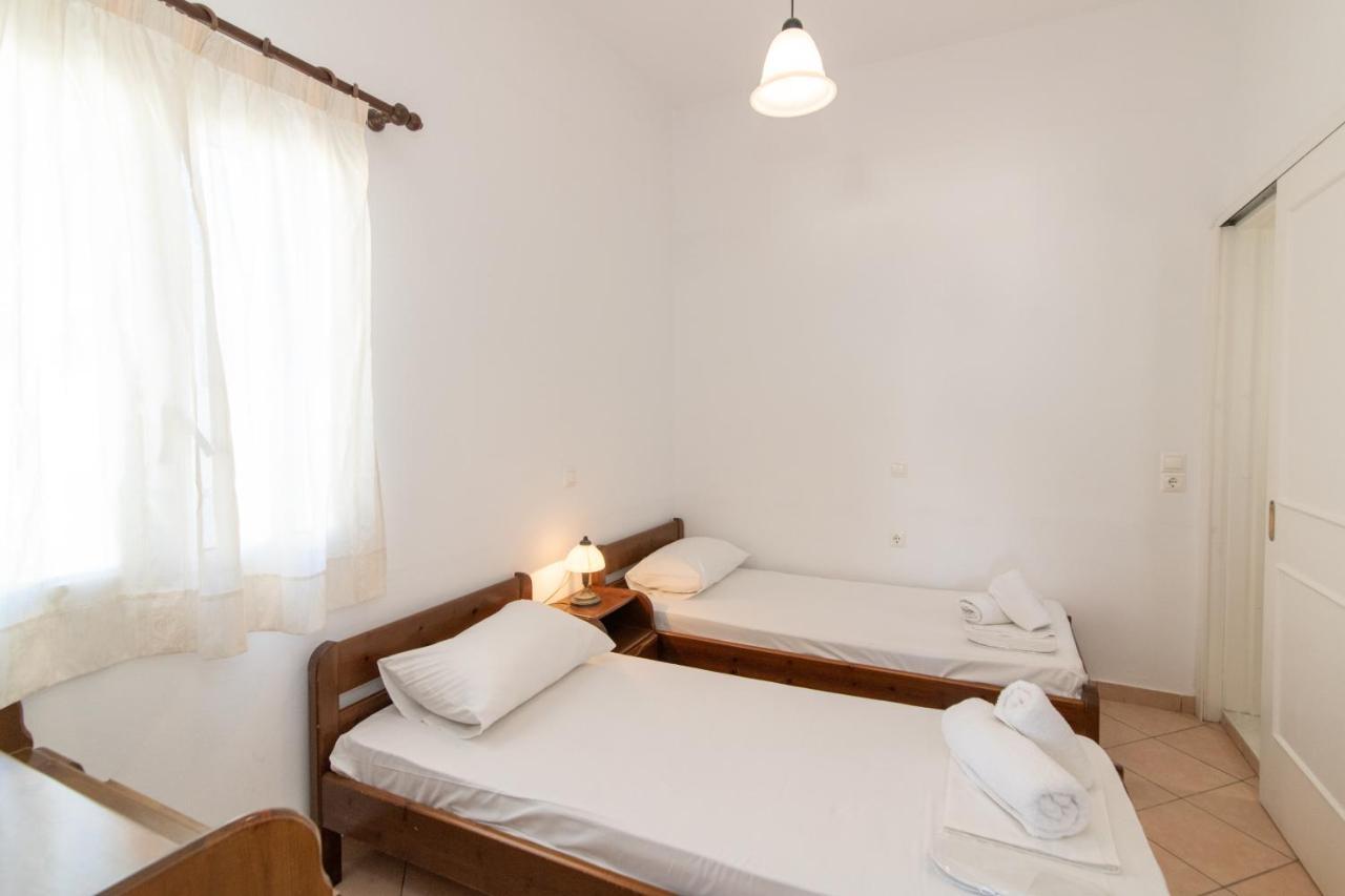 Esperides Apartment Tinos Exterior photo